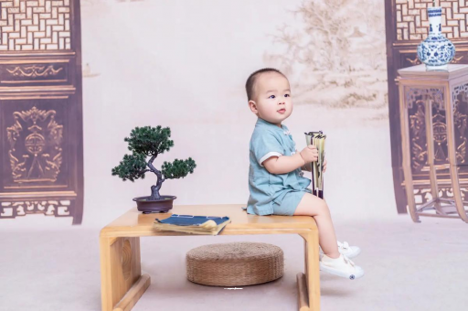 博尔塔拉宝宝几个月笑出声